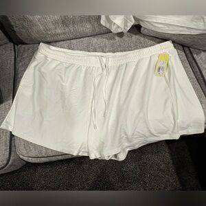 Target All in Motion brand new Women's 4x soft white athletic shorts